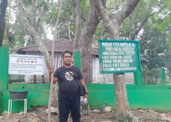 Ziarah ke Makam Hamzah Al Fansuri