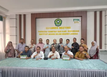FTIK Adakan Lepas Sambut Tendik