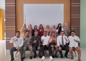 Dekan FTIK IAIN LangsaTerima Tamu Dari UIN Ar- Raniry