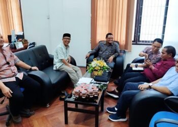 Meeting Dan Relaxing